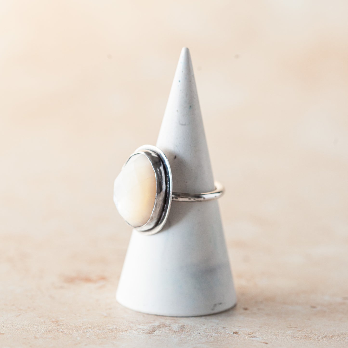 Chunky Mother of Pearl Ring - Size 6.25